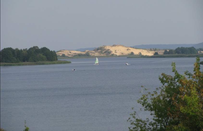 В августе на острова Каневского водохранилища