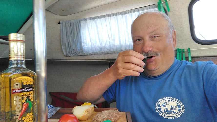 5 июля - день рождения старпома. Ура!